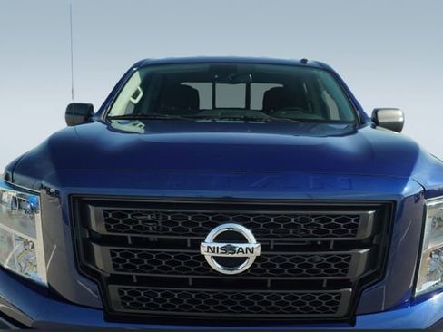 Used 2021 Nissan Titan SV w/ SV Convenience Package image 35