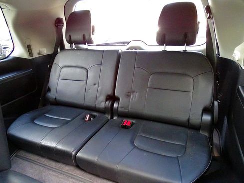 Used 2015 Toyota Land Cruiser AWD/4WD image 38