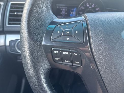 Used 2016 Ford Explorer XLT w/ Equipment Group 202A image 19