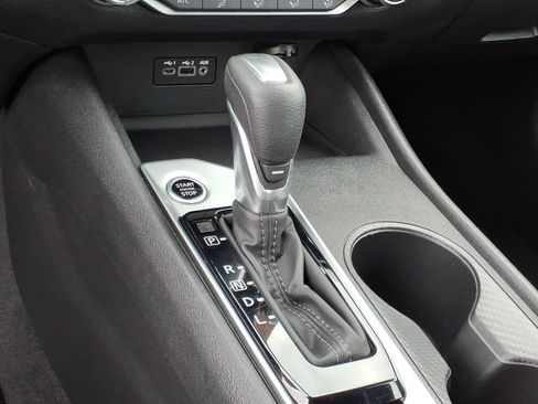 Used 2025 Nissan Altima 2.5 SV image 23