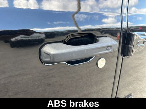 Used 2022 Jeep Gladiator Mojave w/ Trailer Tow Package image 21