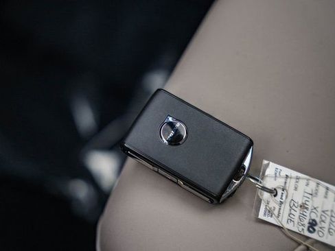 New 2026 Volvo XC90 B6 Plus image 42