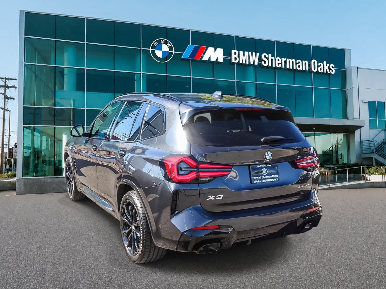 Used 2024 BMW X3 sDrive30i w/ M Sport Package RWD image 6
