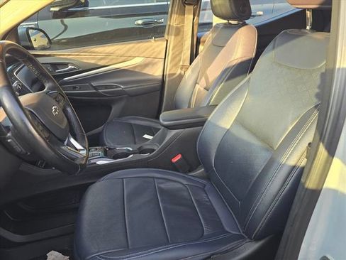 Certified 2023 Chevrolet Bolt EUV Premier FWD image 25