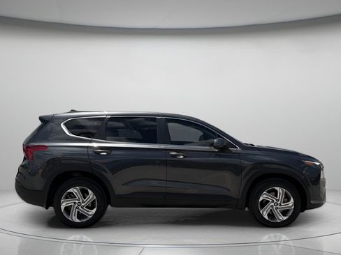 Used 2023 Hyundai Santa Fe SE FWD image 2