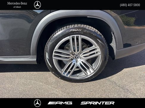 Certified 2025 Mercedes-Benz GLS 450 4MATIC image 10