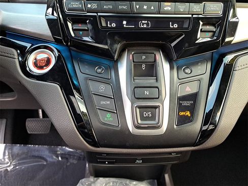 Used 2023 Honda Odyssey Touring image 23