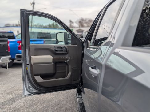 Used 2022 Chevrolet Silverado 1500 RST w/ Z71 Off-Road Package image 26