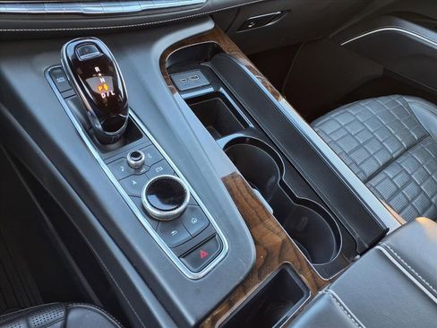 Used 2022 Cadillac Escalade ESV Sport Platinum image 33