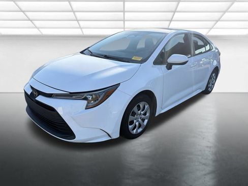 Used 2024 Toyota Corolla LE FWD image 6