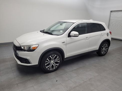 Used 2017 Mitsubishi Outlander Sport LE image 2