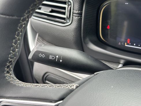 Used 2024 Jeep Wagoneer Series II w/ Flexible Seating Group image 20