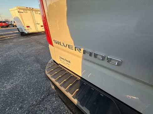 Certified 2024 Chevrolet Silverado 1500 Custom Trail Boss w/ LPO, Dark Essentials Package image 39