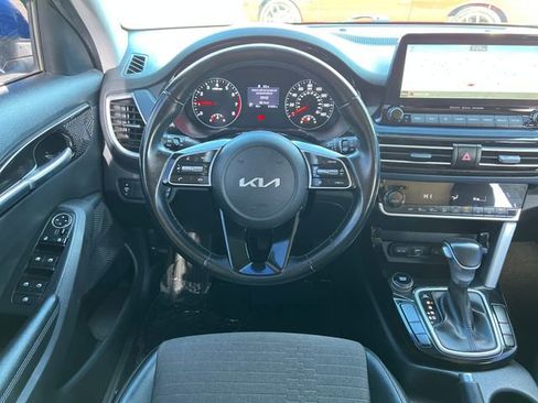 Used 2022 Kia Seltos S image 13