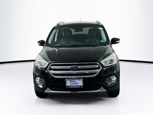 Used 2017 Ford Escape Titanium image 2