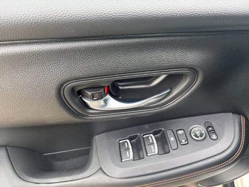Used 2023 Honda HR-V Sport image 12