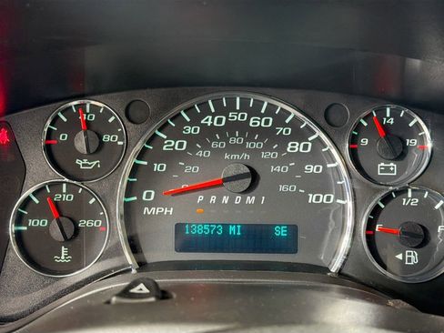 Used 2018 Chevrolet Express 3500 LT w/ LT Preferred Equipment Group RWD image 15