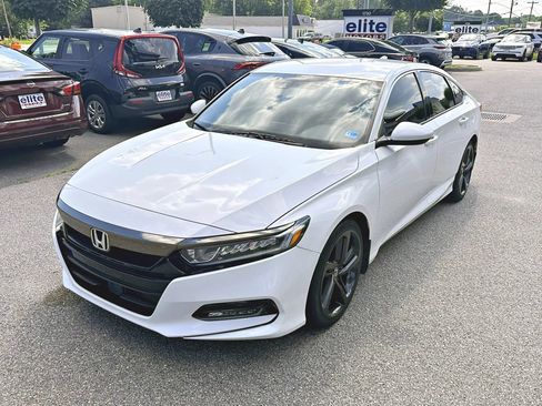 Used 2019 Honda Accord Sport image 8