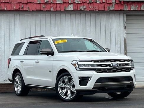 Used 2024 Ford Expedition King Ranch image 1