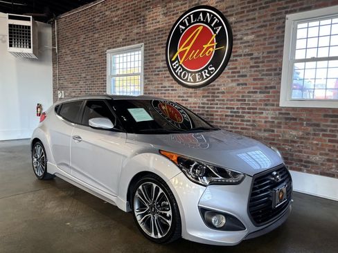 Used 2016 Hyundai Veloster Turbo image 26