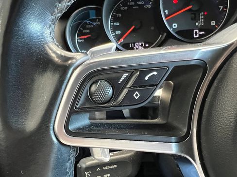 Used 2017 Porsche Cayenne AWD/4WD image 11
