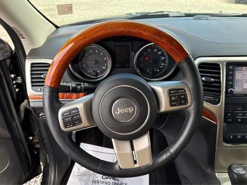 Used 2013 Jeep Grand Cherokee Overland w/ Advance Technology Group image 16