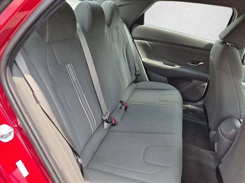 Used 2024 Hyundai Elantra SEL FWD image 19