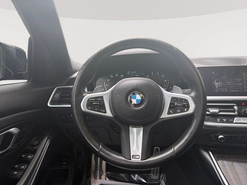 Used 2021 BMW 330i Sedan w/ M Sport Package RWD image 11