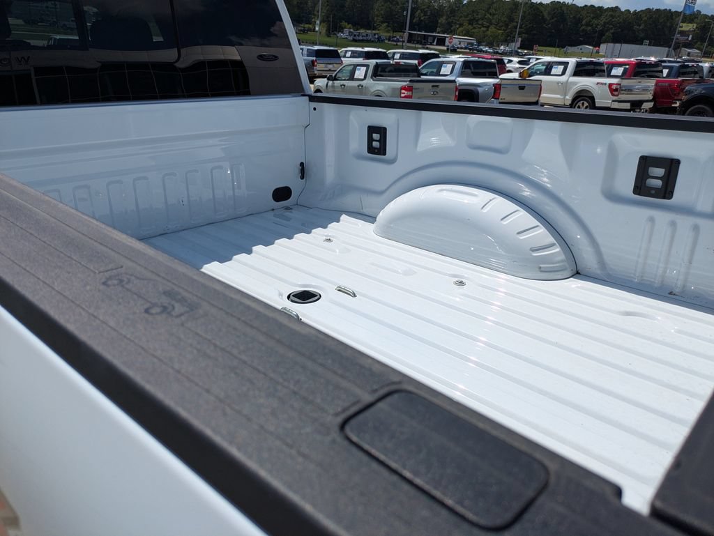 Used 2024 Ford F250 XL w/ STX Appearance Package AWD/4WD image 4