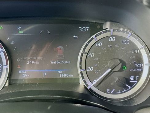 Certified 2023 Toyota Highlander XLE image 14