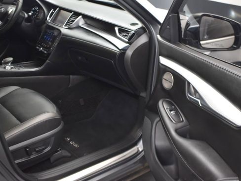 Used 2019 INFINITI QX50 Essential w/ Proactive Package image 20