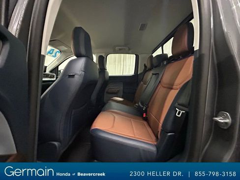 Used 2024 Ford Maverick Lariat image 30