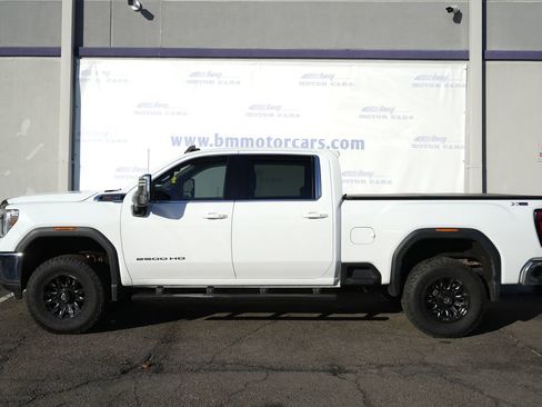 Used 2021 GMC Sierra 2500 SLE w/ SLE Value Package; AWD/4WD image 8