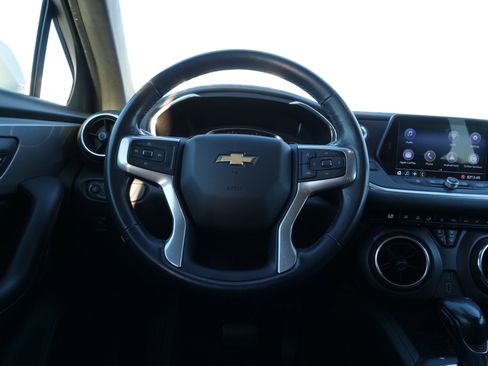 Used 2020 Chevrolet Blazer LT image 21