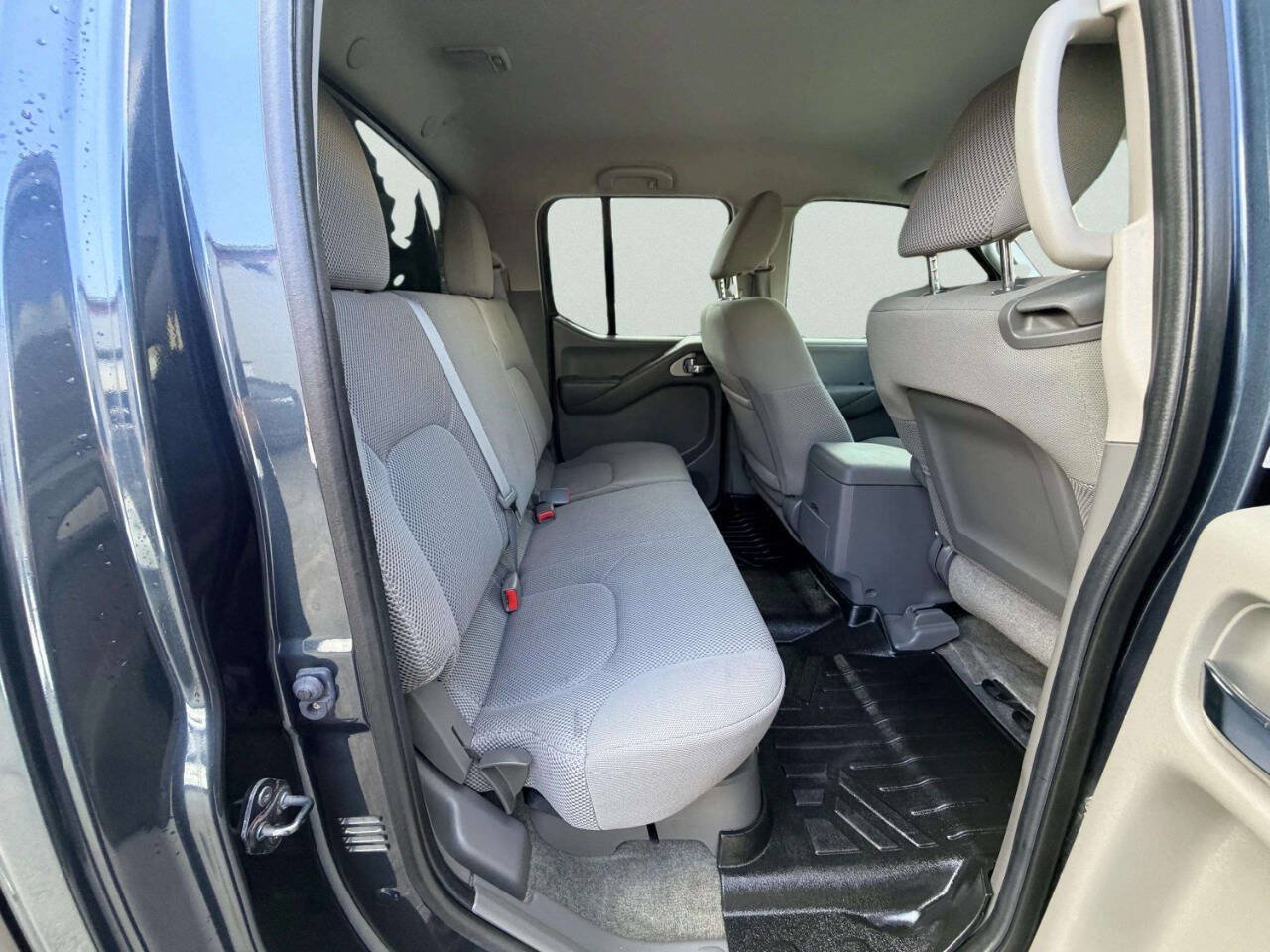Used 2013 Nissan Frontier SV AWD/4WD image 26