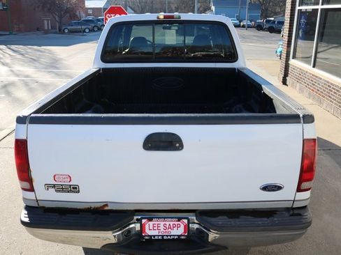 Used 2002 Ford F250 Lariat image 8