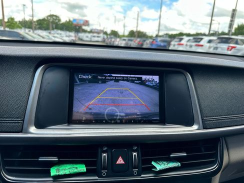 Used 2016 Kia Optima LX w/ Option Group 014 image 18