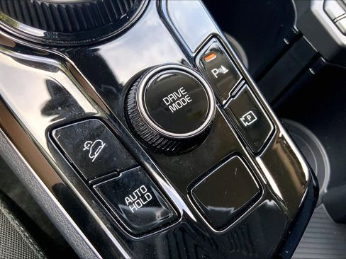 Used 2024 Kia Sportage LX FWD image 28