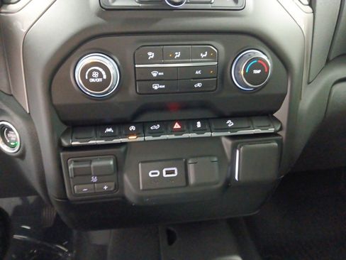 New 2026 Chevrolet Silverado 1500 Custom Trail Boss w/ Dark Appearance Package image 25