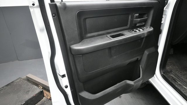 Used 2024 RAM 2500 Tradesman w/ Chrome Appearance Group AWD/4WD image 12