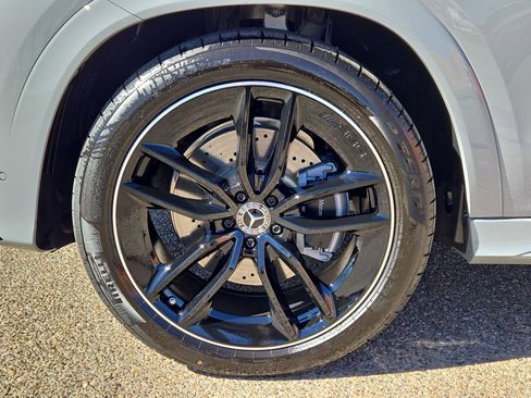 Used 2026 Mercedes-Benz GLE 580 4MATIC image 11