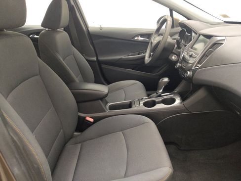 Used 2019 Chevrolet Cruze LS FWD image 21