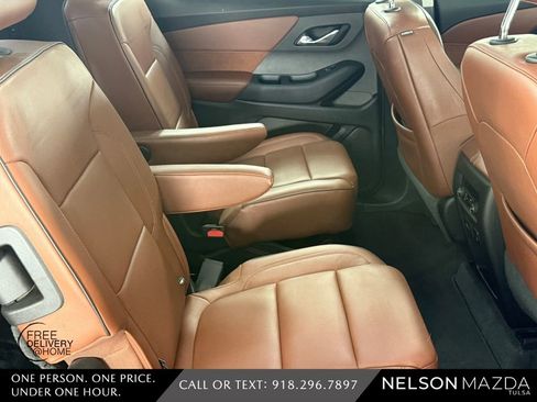 Used 2018 Chevrolet Traverse High Country AWD/4WD image 37