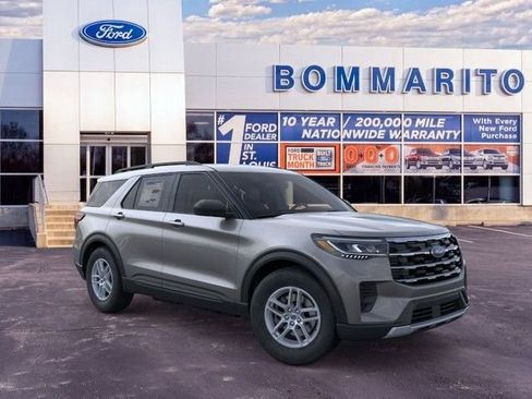 New 2026 Ford Explorer Active AWD/4WD image 7