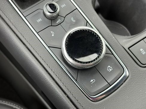 Certified 2023 Cadillac XT4 Premium Luxury image 25