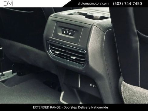 Used 2025 GMC Sierra EV Denali AWD/4WD image 22