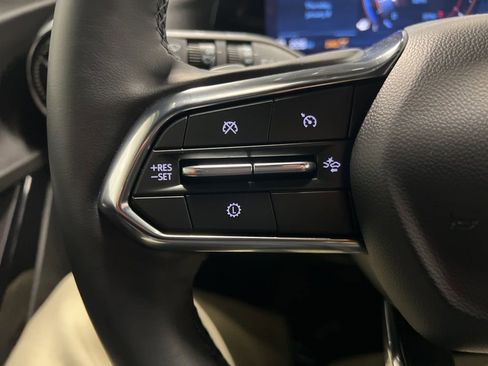 Certified 2025 Chevrolet Equinox LT image 14