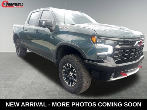 Used 2025 Chevrolet Silverado 1500 ZR2 w/ Technology Package image 14