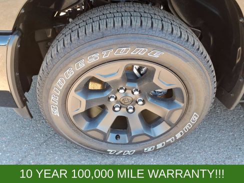 New 2026 RAM 1500 Express AWD/4WD image 9