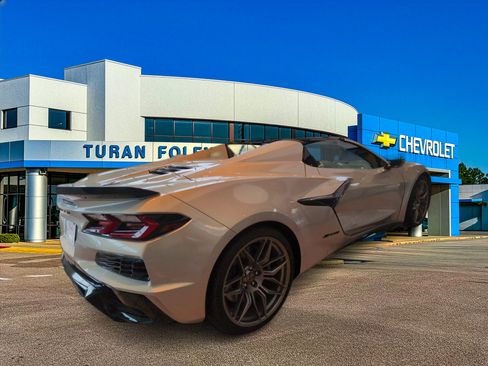 Used 2024 Chevrolet Corvette Z06 image 6